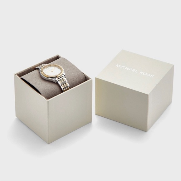 MICHAEL Michael Kors Mindy Watch Silver Gold NWT - Picture 8 of 11